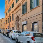 Lavinia\'S Apartment At Colosseo